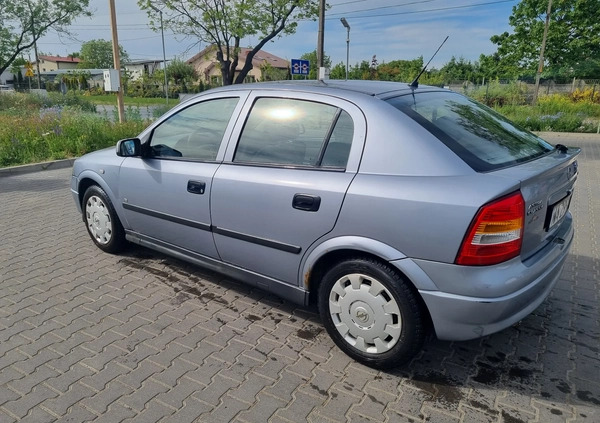 Opel Astra cena 4900 przebieg: 150600, rok produkcji 2006 z Pruszków małe 67